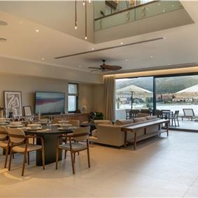 Selection of 5 bedroom seafront villas with heated pool on Ciovo near Trogir, sleeps 10